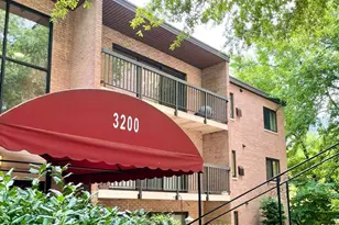 3200 S 28th St, Alexandria, VA 22302 - Photo 1