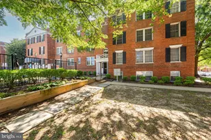 504 Bashford Ln, Alexandria, VA 22314 - Photo 1