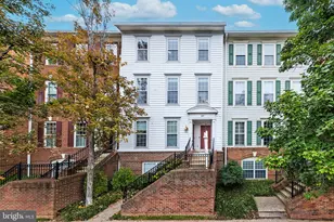 1605 Potomac Greens Dr, Alexandria, VA 22314 - Photo 1