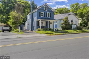 210 N Buckmarsh St, Berryville, VA 22611 - Photo 1