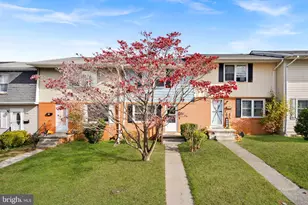 210 Cameron St, Berryville, VA 22611 - Photo 1