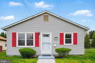 213 W Fairview Rd, Culpeper, VA 22701 - Photo 1