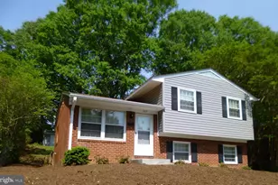 165 Longstreet Ave, Fredericksburg, VA 22401 - Photo 1