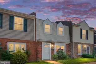 325 Brock Square, Fredericksburg, VA 22401 - Photo 1