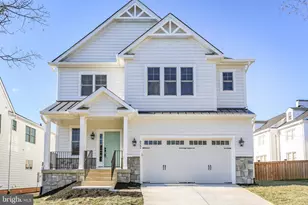 822 Moncure St, Fredericksburg, VA 22401 - Photo 1