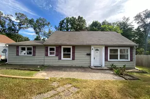 217 Hillcrest Dr, Fredericksburg, VA 22401 - Photo 1