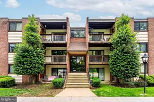 10723 West Dr, Fairfax, VA 22030 - Photo 1