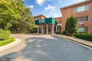 10570 Main St, Fairfax, VA 22030 - Photo 1