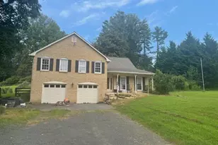 5417 Bears Ln, Warrenton, VA 20187 - Photo 1