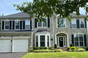 589 Pineview Ct, Warrenton, VA 20186 - Photo 1