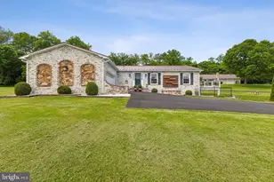 373 Greenfield Dr, Winchester, VA 22603 - Photo 1