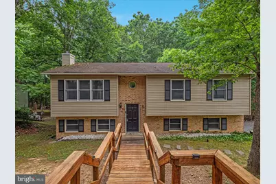 237 Lakeview Drive, Cross Junction, VA 22625 - Photo 1
