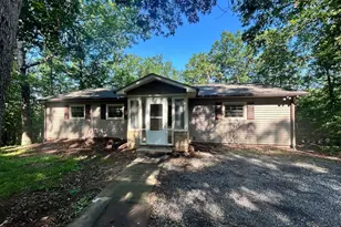 126 Trillium Ln E, Cross Junction, VA 22625 - Photo 1