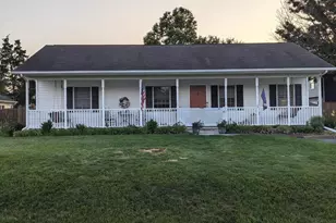 102 Meadowlark Ct, Winchester, VA 22602 - Photo 1