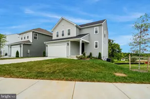 107 Midsummer Ln, Middletown, VA 22645 - Photo 1