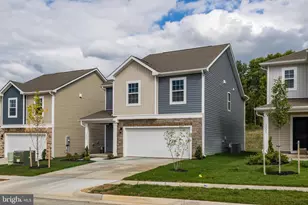 5221 Crooked Ln, Stephens City, VA 22655 - Photo 1