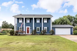 309 Fredericktowne Dr, Stephens City, VA 22655 - Photo 1