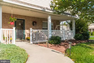 221 Crestwood Ln, Winchester, VA 22602 - Photo 1