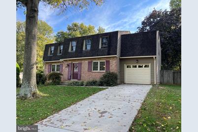 10329 Commonwealth - Photo 1