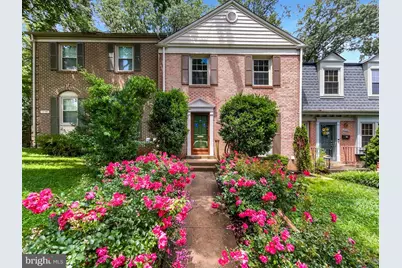 10388 Hampshire Green Avenue, Fairfax, VA 22032 - Photo 1