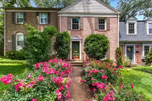 10388 Hampshire Green Ave, Fairfax, VA 22032 - Photo 1