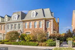 7218 Farm Meadow Ct, McLean, VA 22101 - Photo 1