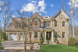 1070 Vista Dr, McLean, VA 22102 - Photo 1