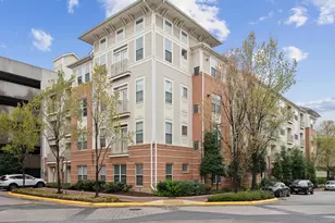 2765 Centerboro Dr, Vienna, VA 22181 - Photo 1