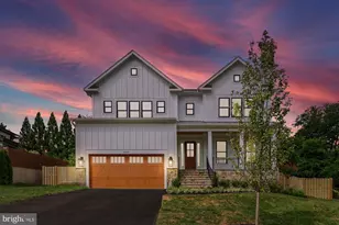 2002 Mcfall St, McLean, VA 22101 - Photo 1