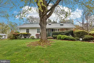 7836 Heritage Dr, Annandale, VA 22003 - Photo 1