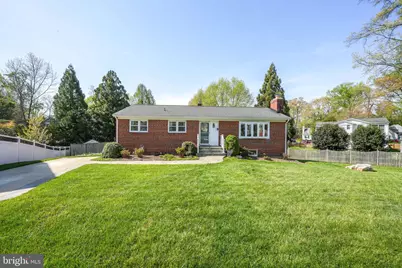 6731 Crest Place, Falls Church, VA 22046 - Photo 1