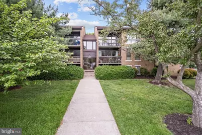 563 Florida Avenue #T4, Herndon, VA 20170 - Photo 1