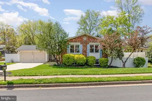 8909 Applecross Ln, Springfield, VA 22153 - Photo 1