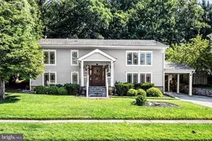 1016 Cottage St SW, Vienna, VA 22180 - Photo 1