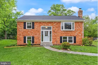 4010 Mapleton Drive, Chantilly, VA 20151 - Photo 1