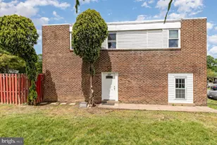 1231 Magnolia Ln, Herndon, VA 20170 - Photo 1