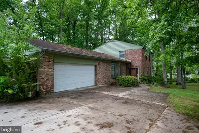 402 Old Courthouse Road NE, Vienna, VA 22180 - Photo 1