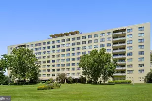 6641 Wakefield Dr, Alexandria, VA 22307 - Photo 1