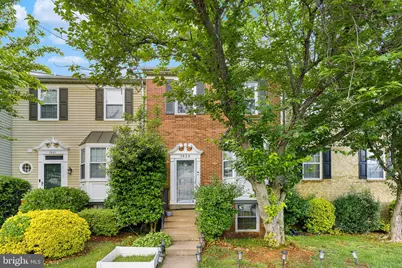 7929 Gunston Woods Place, Lorton, VA 22079 - Photo 1