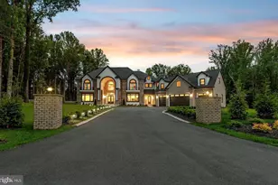 11721 Plantation Dr, Great Falls, VA 22066 - Photo 1