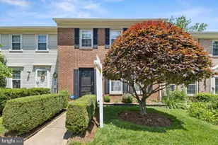 2756 Knollside Ln, Vienna, VA 22180 - Photo 1