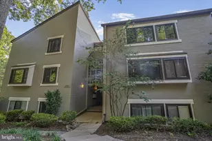 2216 Springwood Dr, Reston, VA 20191 - Photo 1