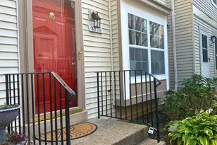 5976 Annaberg Pl, Burke, VA 22015 - Photo 1