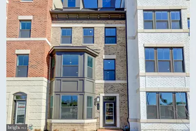104 Market Square NW #27, Vienna, VA 22180 - Photo 1