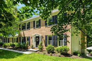 2200 Lomond Ct, Vienna, VA 22181 - Photo 1