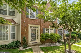 6337 Burgundy Leaf Ln, Alexandria, VA 22312 - Photo 1