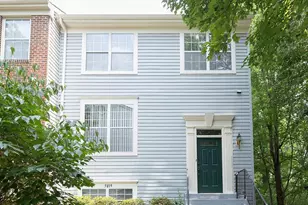 5819 Stream Pond Ct, Centreville, VA 20120 - Photo 1