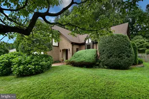 6012 Burnside Landing Dr, Burke, VA 22015 - Photo 1