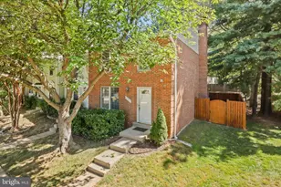 10317 Granite Creek Ln, Oakton, VA 22124 - Photo 1