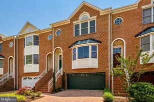 8162 Madrillon Ct, Vienna, VA 22182 - Photo 1